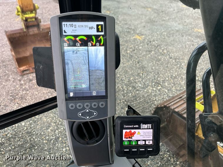 image for item YA0040 2019 Caterpillar 325F L excavator