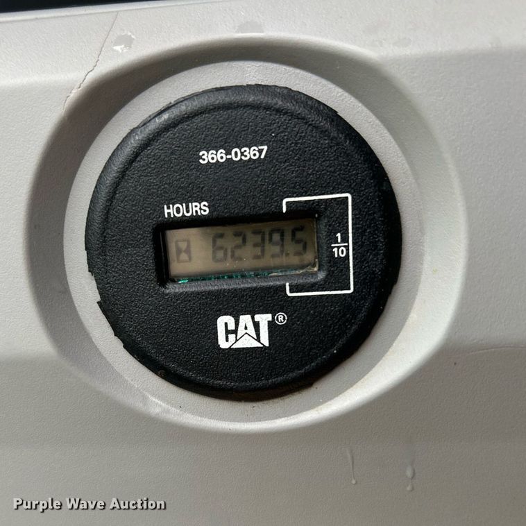 image for item YA0040 2019 Caterpillar 325F L excavator