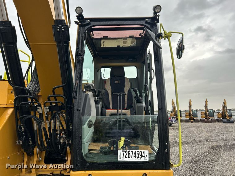 image for item YA0040 2019 Caterpillar 325F L excavator