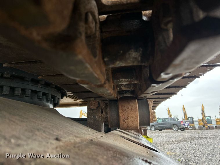 image for item YA0040 2019 Caterpillar 325F L excavator