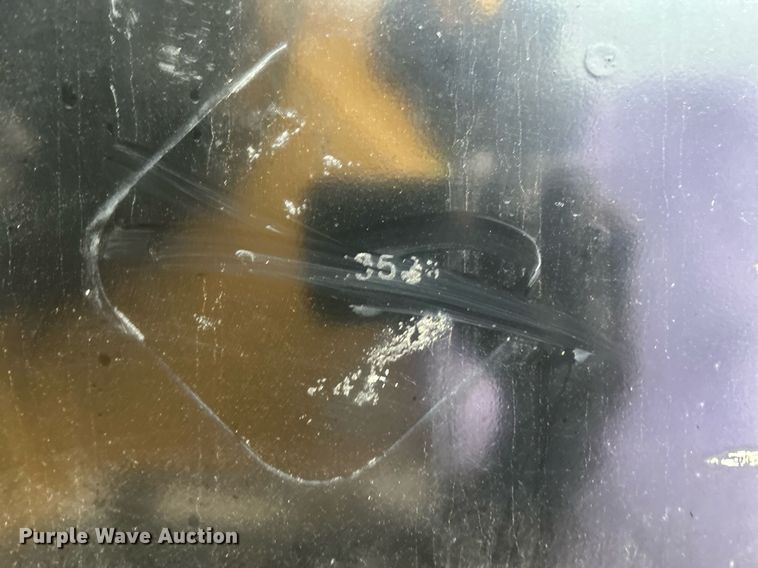 image for item YA0040 2019 Caterpillar 325F L excavator