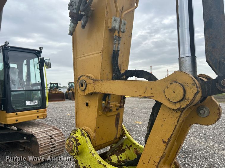 image for item YA0041 2019 Caterpillar 325F L excavator