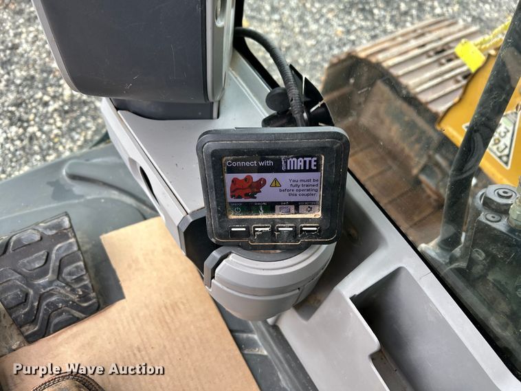 image for item YA0041 2019 Caterpillar 325F L excavator