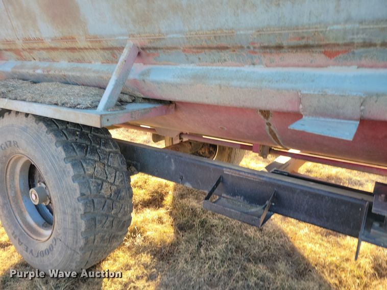 image for item DN3657 Roto-Mix 524-15 feed mixer