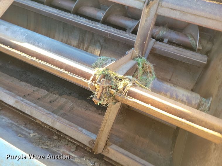 image for item DN3657 Roto-Mix 524-15 feed mixer