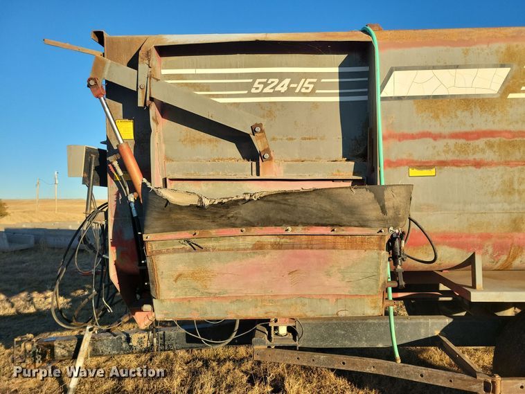 image for item DN3657 Roto-Mix 524-15 feed mixer