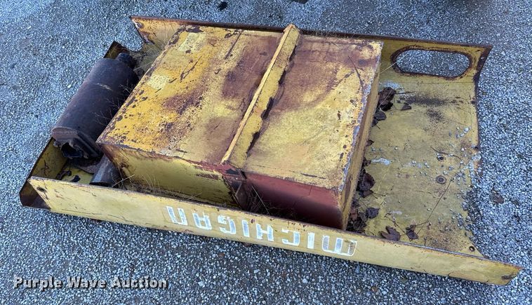 image for item DO0479 Michigan tractor