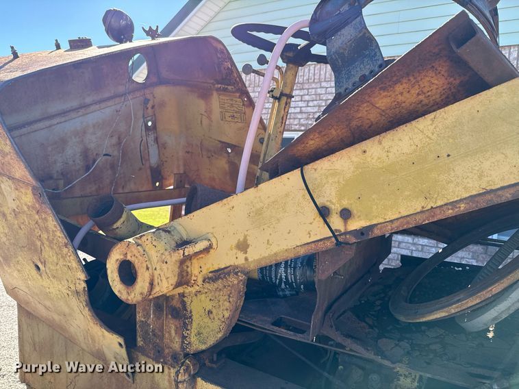 image for item DO0479 Michigan tractor