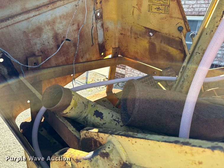 image for item DO0479 Michigan tractor