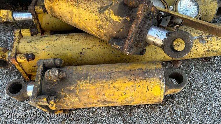 image for item DO0479 Michigan tractor