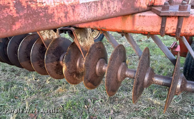 image for item DO0486 Allis-Chalmers 3100 off-set disk