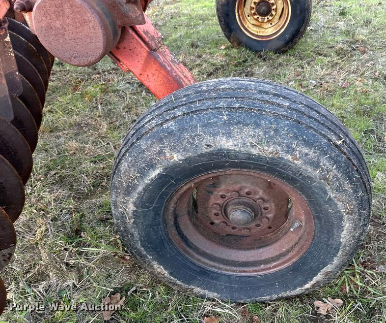 image for item DO0486 Allis-Chalmers 3100 off-set disk