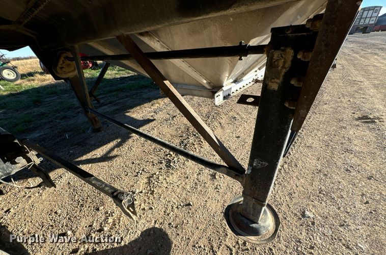 image for item DO0497 2012 Merritt grain trailer