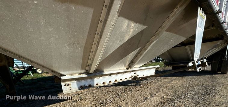 image for item DO0497 2012 Merritt grain trailer