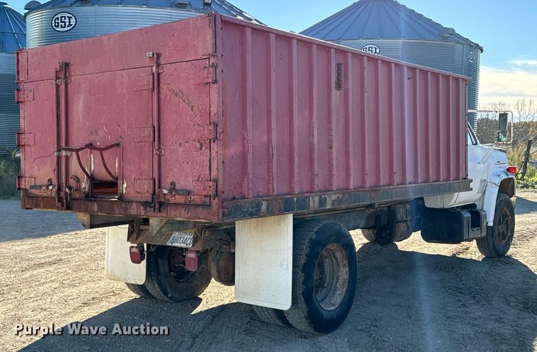 image for item DO0498 1985 Chevrolet C70 Custom Deluxe grain truck