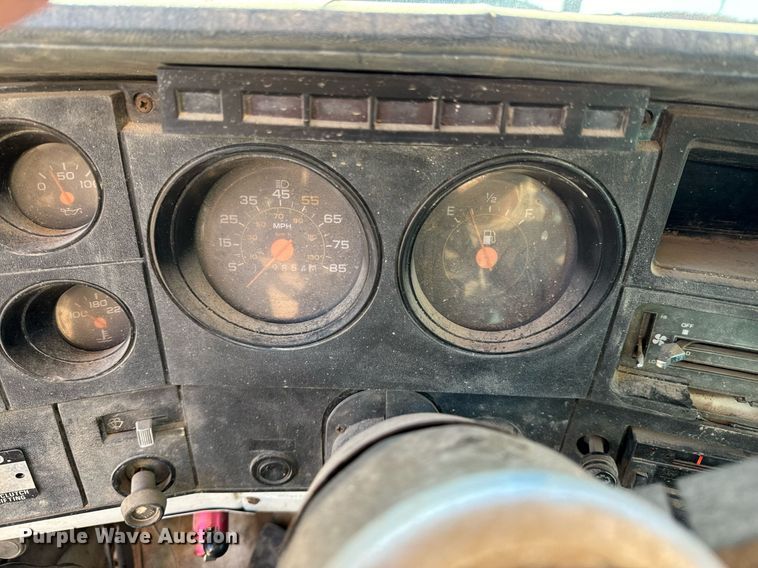 image for item DO0498 1985 Chevrolet C70 Custom Deluxe grain truck