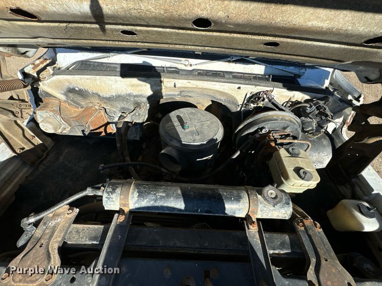 image for item DO0498 1985 Chevrolet C70 Custom Deluxe grain truck