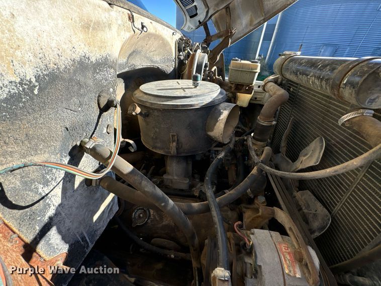 image for item DO0498 1985 Chevrolet C70 Custom Deluxe grain truck