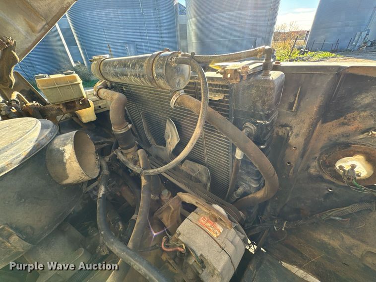 image for item DO0498 1985 Chevrolet C70 Custom Deluxe grain truck