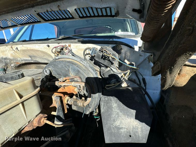 image for item DO0498 1985 Chevrolet C70 Custom Deluxe grain truck