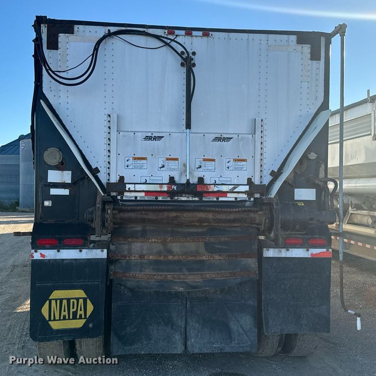 image for item DO0499 2004 Trail King live bottom trailer