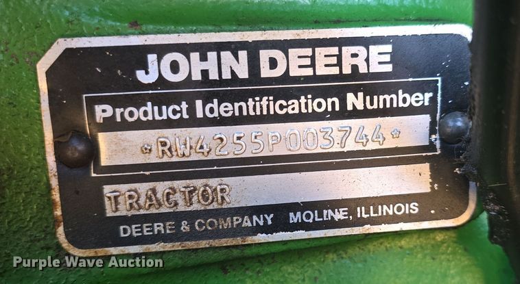 image for item DO7716 1990 John Deere 4255 tractor