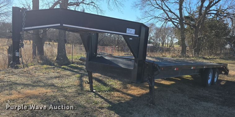 image for item DO7717 2004 Shop built equipment trailer