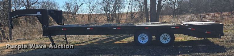 image for item DO7717 2004 Shop built equipment trailer