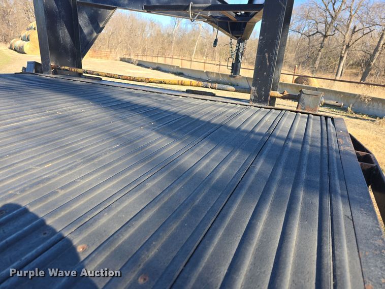 image for item DO7717 2004 Shop built equipment trailer