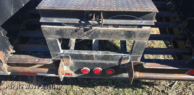image for item DO7717 2004 Shop built equipment trailer