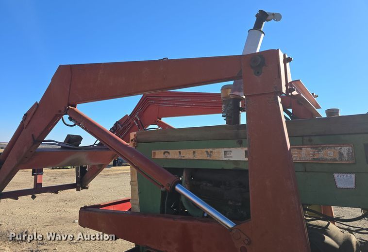 image for item DO7722 Oliver 1650 tractor