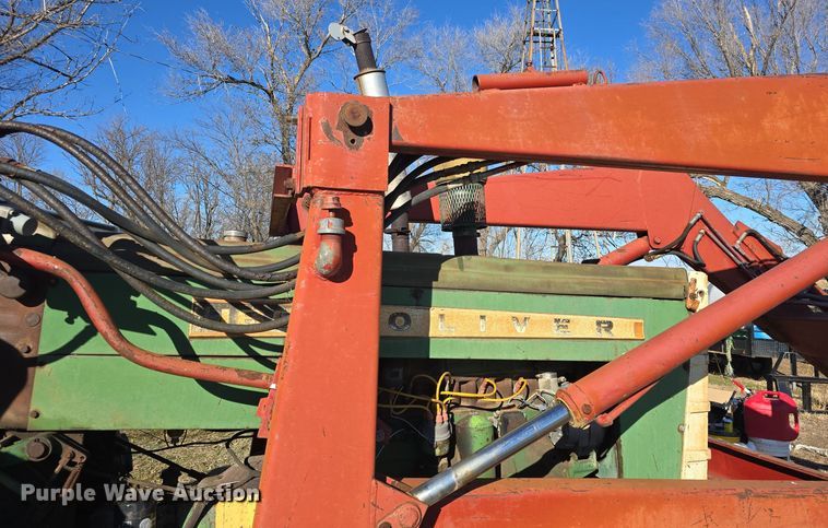 image for item DO7722 Oliver 1650 tractor