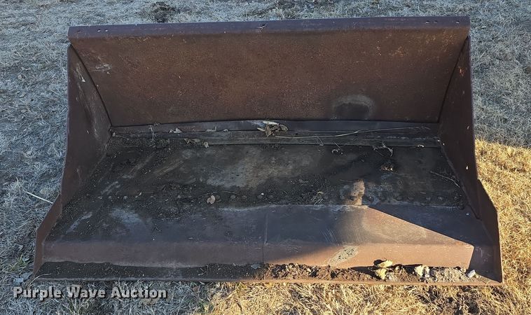 image for item DO7722 Oliver 1650 tractor