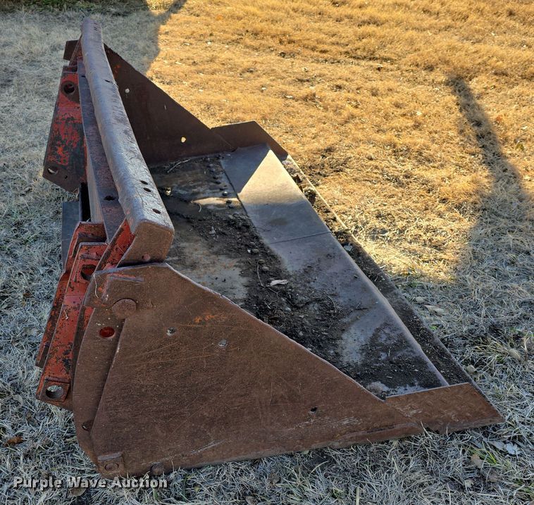 image for item DO7722 Oliver 1650 tractor