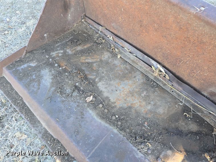 image for item DO7722 Oliver 1650 tractor