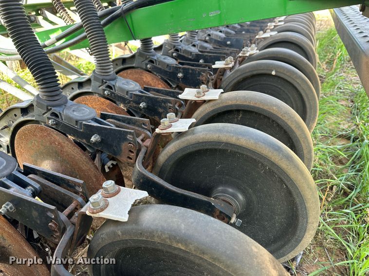 image for item DP6001 (2) John Deere 8300 grain drills