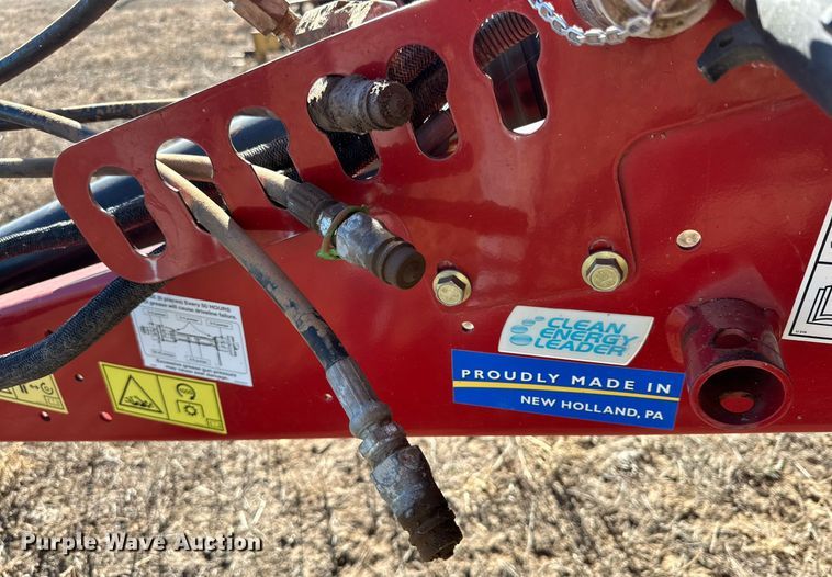 image for item DP6022 2016 New Holland Roll-Belt 560 round baler