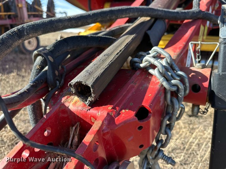 image for item DP6022 2016 New Holland Roll-Belt 560 round baler