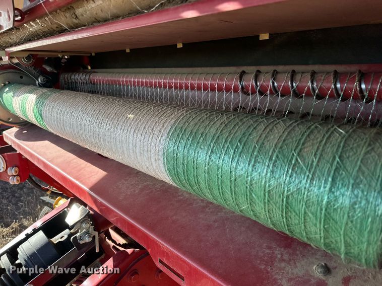 image for item DP6022 2016 New Holland Roll-Belt 560 round baler