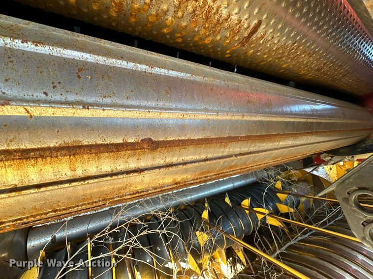 image for item DP6022 2016 New Holland Roll-Belt 560 round baler