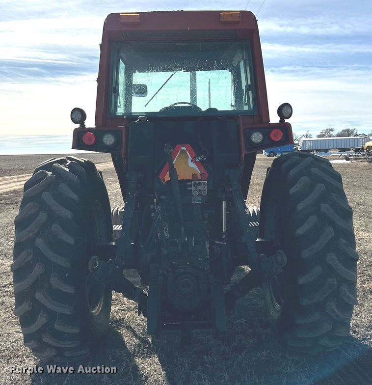 image for item DP6024 1982 International Harvester 5288 tractor