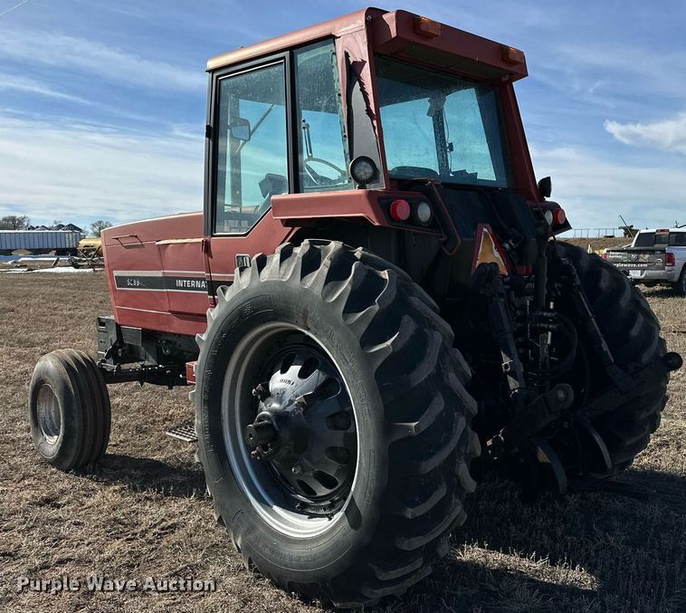 image for item DP6024 1982 International Harvester 5288 tractor