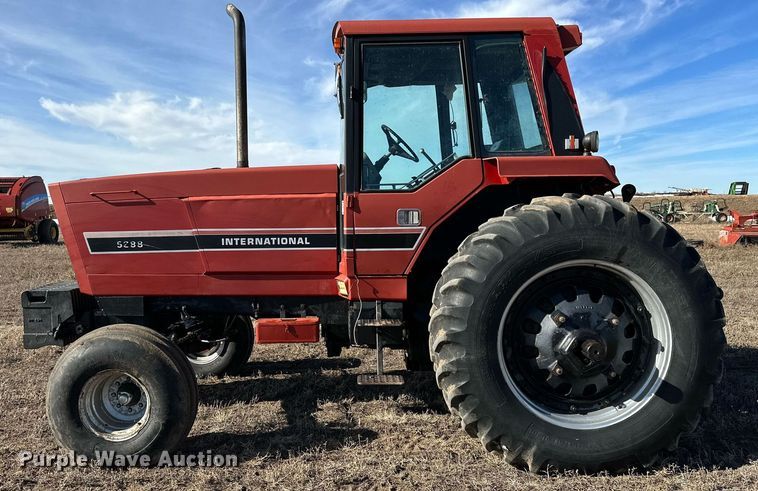 image for item DP6024 1982 International Harvester 5288 tractor