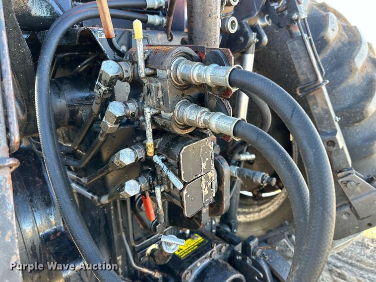 image for item DP6024 1982 International Harvester 5288 tractor