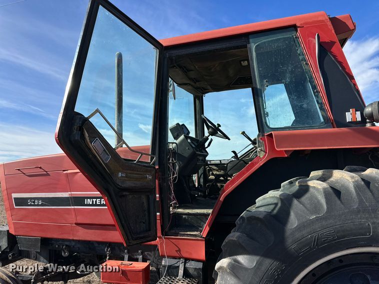 image for item DP6024 1982 International Harvester 5288 tractor