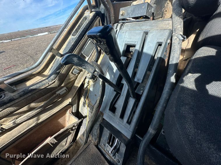 image for item DP6024 1982 International Harvester 5288 tractor