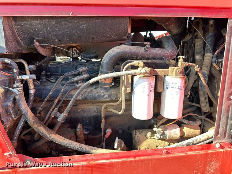 image for item DP6024 1982 International Harvester 5288 tractor