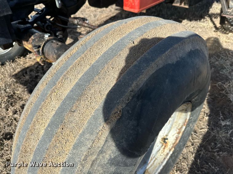 image for item DP6024 1982 International Harvester 5288 tractor