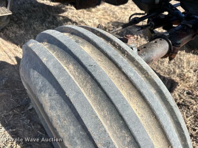 image for item DP6024 1982 International Harvester 5288 tractor