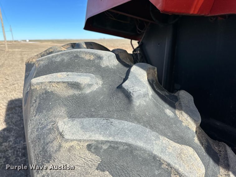 image for item DP6024 1982 International Harvester 5288 tractor